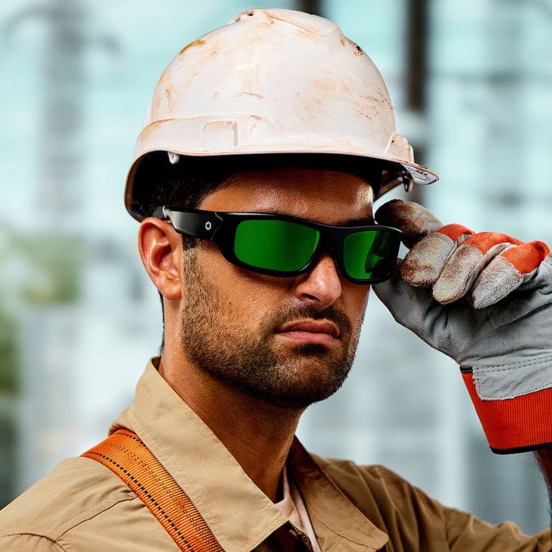 7 Jobs Where Bluetooth Safety Glasses Are a Game-Changer